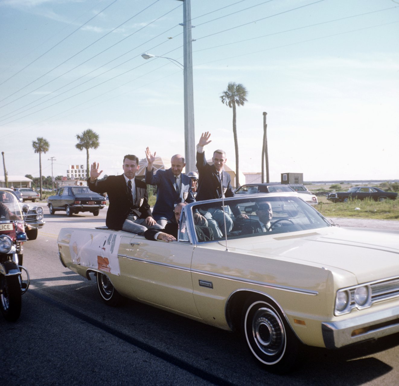 096 Apollo 10 Parade C Beach June 69 Young Stafferd Cernnan-s